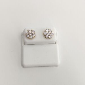 10kt Real Gold Flower Stud Earring